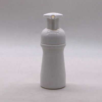 PET顔クリーナー用のHDPEローションボトル モースフームポンプボトル 70ml OEM カスタマイズ