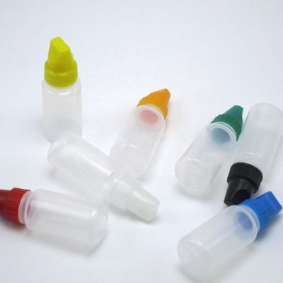 GMP 会社で製薬のためのカスタムラベル 12ml LDPE 圧縮眼滴瓶
