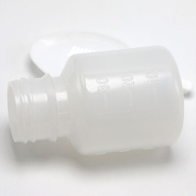 液体医療を測定するためのPE透明プラスチックボトル 30ml容量とスプーン